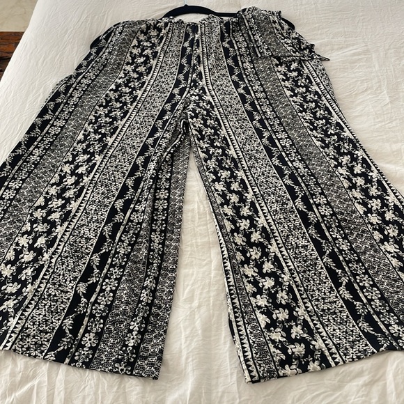 CONNECTED APPAREL JUMPSUIT - Picture 3 of 6